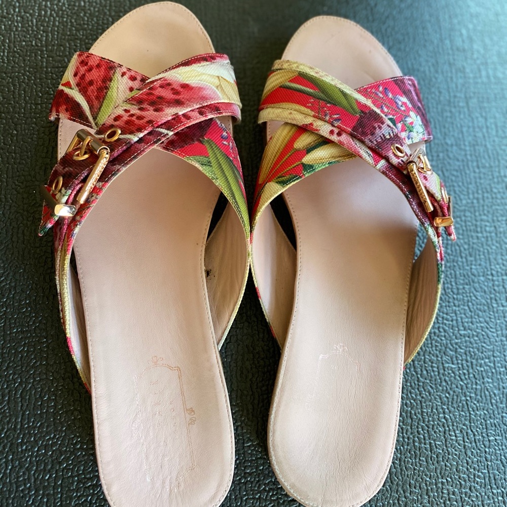 Ted baker London sandals with rose gold buckle